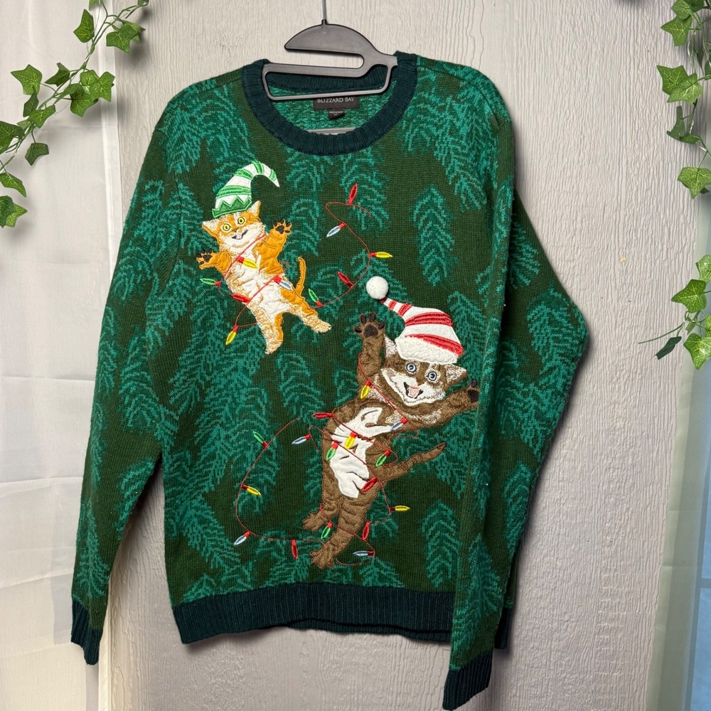 Blizzard Bay Mens Medium Ugly Christmas Sweater Cats Holiday Lights Green Knit